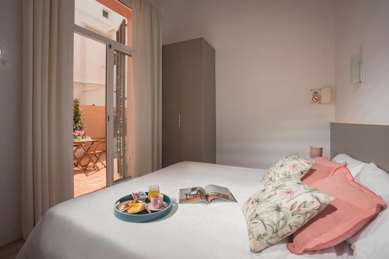 Antonios Hostal Sitges Extérieur photo